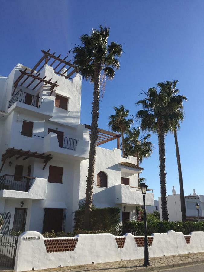 Exclusivo Zahara Urb Bahia De La Plata Apartment Zahara de los Atunes Luaran gambar